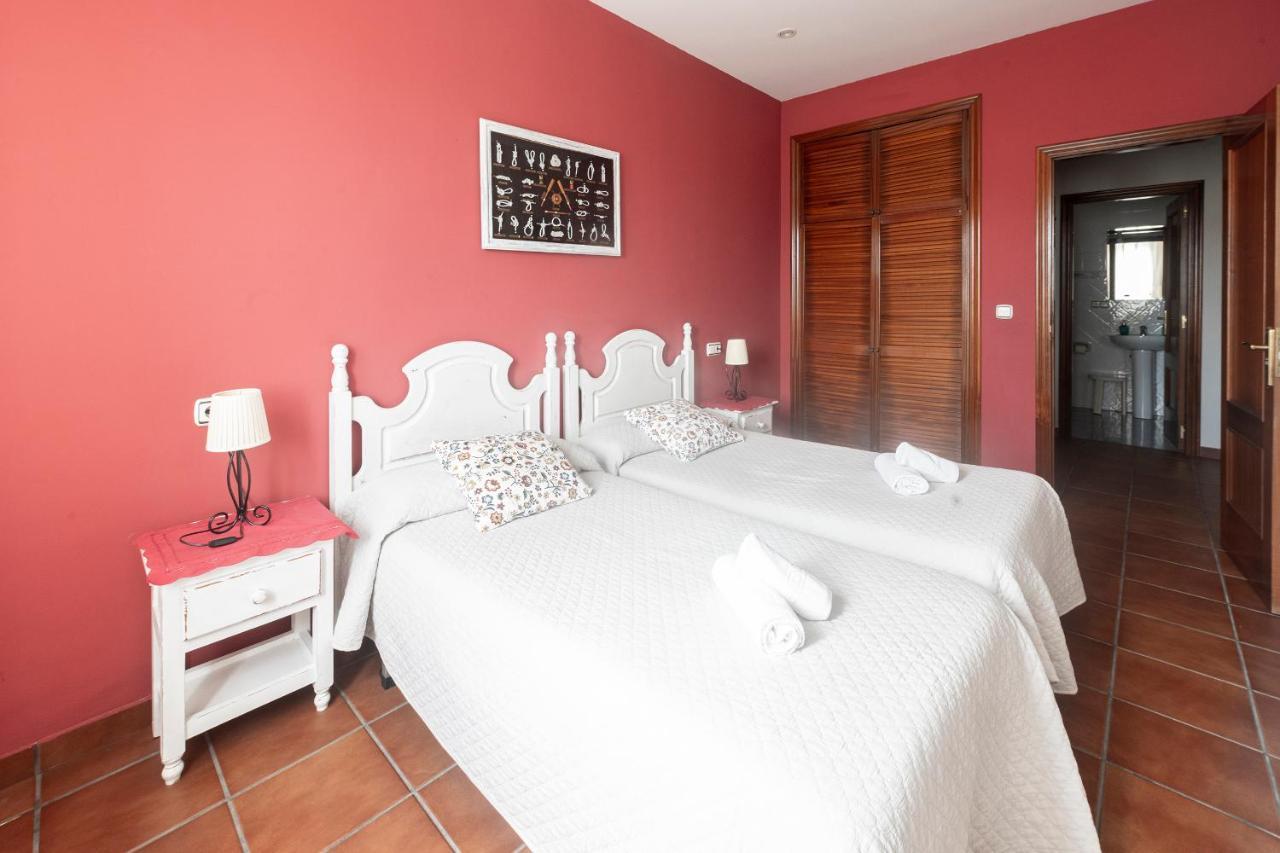 Apartamentos Turisticos La Flor Muros de Nalón Dış mekan fotoğraf