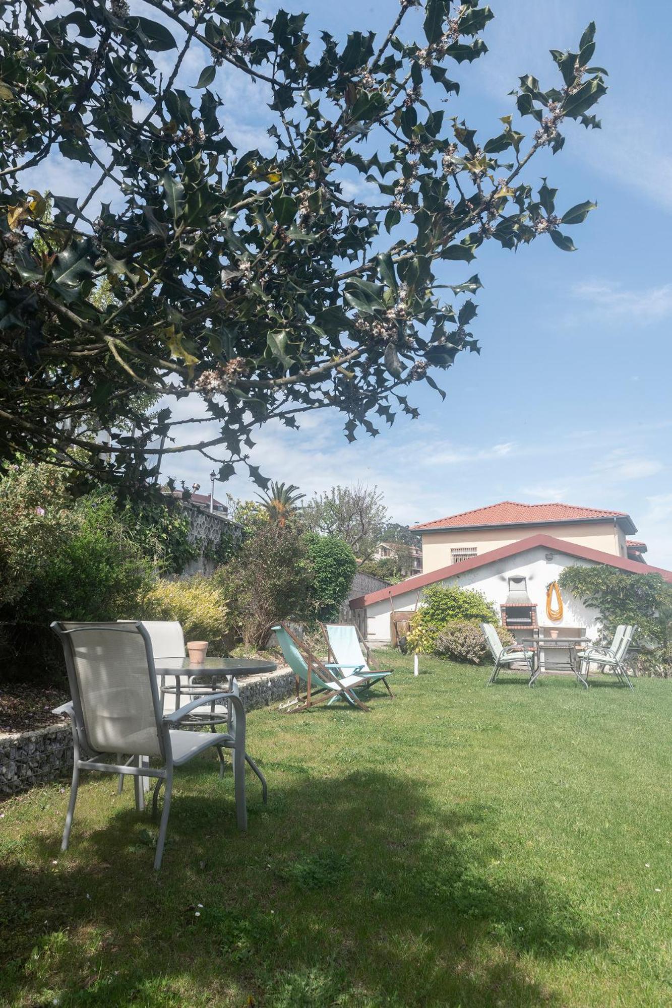 Apartamentos Turisticos La Flor Muros de Nalón Dış mekan fotoğraf